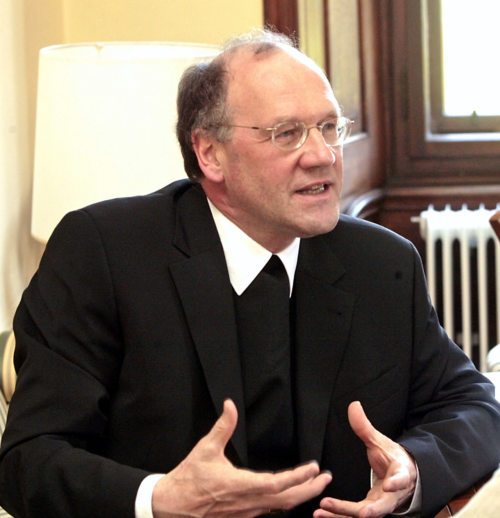 Bischof Schwarz:  „Wenn Integration von Flüchtlingen gelingen soll, muss auch das Thema ´Religion´ zur Sprache kommen.“ (© Foto: Pressestelle)