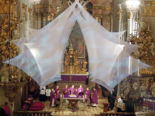 Aschermittwochliturgie im Dom zu Klagenfurt am 22. 2. 2012 (© Foto: KH Kronawetter / Internetredaktion) Aschermittwochliturgie im Dom zu Klagenfurt am 22. 2. 2012 (© Foto: KH Kronawetter / Internetredaktion)