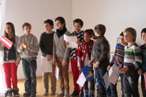 SchülerInnen des Caritas-Lerncafes in der Klagenfurter Pfarre St. Josef-Siebenhügel (© Foto: Caritas Kärnten) SchülerInnen des Caritas-Lerncafes in der Klagenfurter Pfarre St. Josef-Siebenhügel (© Foto: Caritas Kärnten)