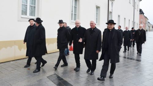 Gemeinsam auf dem Weg: die österreichischen Bischöfe in Eisenstadt (© Foto: Paul Wuthe / Kathpress)