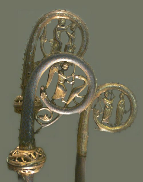 Bischofsstäbe aus dem 13. Jhdt aus Limoges; Bayerisches Nationalmuseum München (© Foto: A.Praefke, wikicommons)