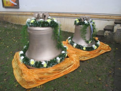 Die Glocken “Guter Hirte“ und “Hl. Martin“ | Zvonova “Dobri pastir“ in “Sv. Martin“ (© Foto: gallob)