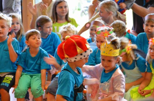 Beim Märchenfest sind alle gern dabei!!! (© Foto: PKDG Triangel / Tscheligi)