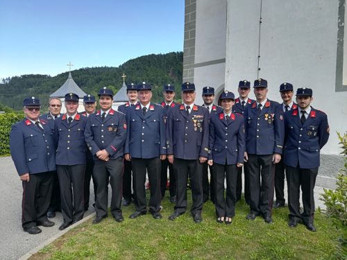 Abordnung der Freiwilligen Feuerwehr Gattersdorf  (© Foto: Bild: Smeritschnig Klaus)