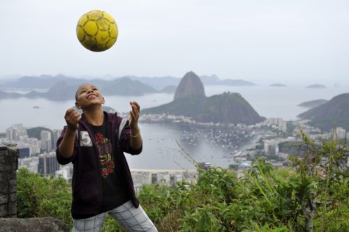 Anpfiff für Kinderrechte - Damit die Rechte der Kinder bei sportlichen Großveranstaltungen wie der Fußball WM in Brasilien nicht unter die Räder kommen. (© Foto: Kopp)