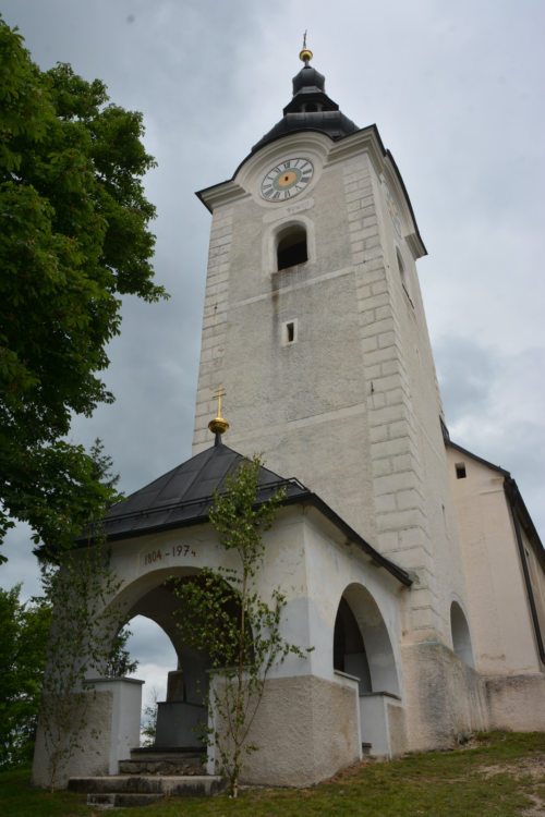 Kirche auf dem Lisnaberg (© Foto: F. David)