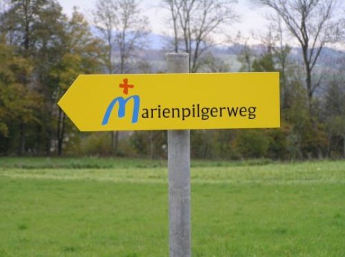 Marienpilgerweg (© Foto: Pfarrarchiv Augsdorf-Loga vas)