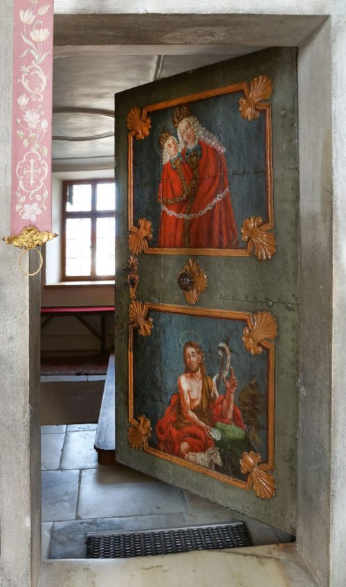 Die “Tür des Glaubens“ steht uns immer offen, schreibt Papst Benedikt XVI. in seinem Apostolischen Schreiben Porta Fidei. (© Foto: Jagoutz) Die “Tür des Glaubens“ steht uns immer offen, schreibt Papst Benedikt XVI. in seinem Apostolischen Schreiben Porta Fidei. (© Foto: Jagoutz)