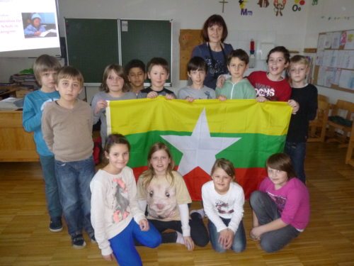 “Kinder helfen Kindern“ in der Europaschule St. Michael ob Bleiburg (© Foto: Missio Kärnten)