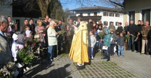 Ostern • Velika noč 2012 (© Foto: Pfarrarchiv Augsdorf-Loga vas)