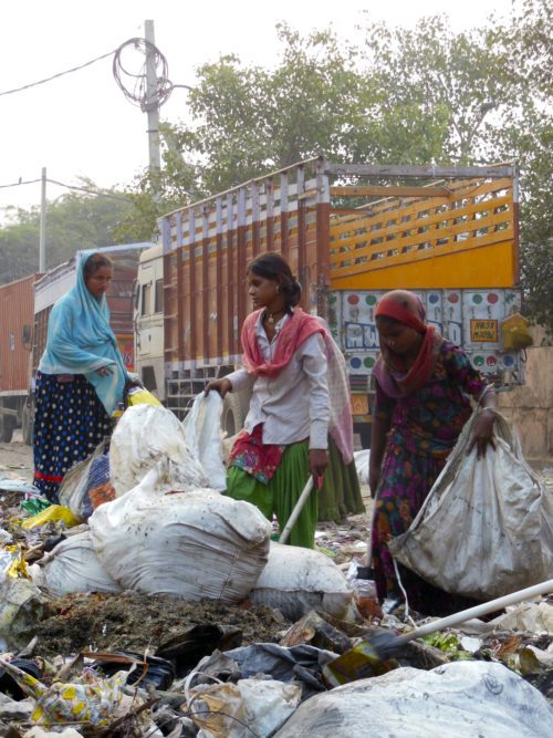 Müllsammlerinnen in Delhi (© Foto: ORF Steiermark)