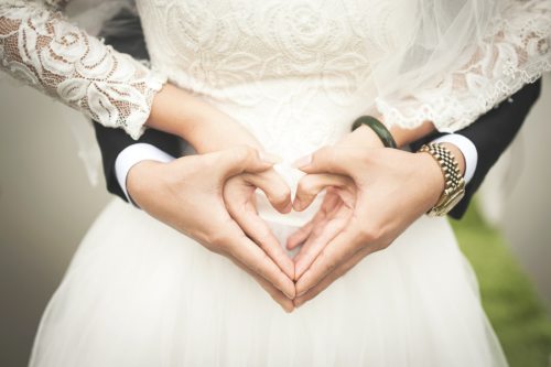 “Die Ehe soll von allen in Ehren gehalten werden.“ (Hebr. 13,4) (© Foto: pixabay)