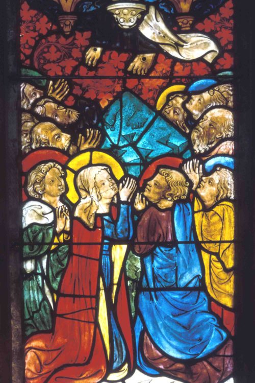 Darstellung „Christi Himmelfahrt“, Glasfenster, Stiftskirche Viktring (© Foto: Prof. Heinz Ellersdorfer)
