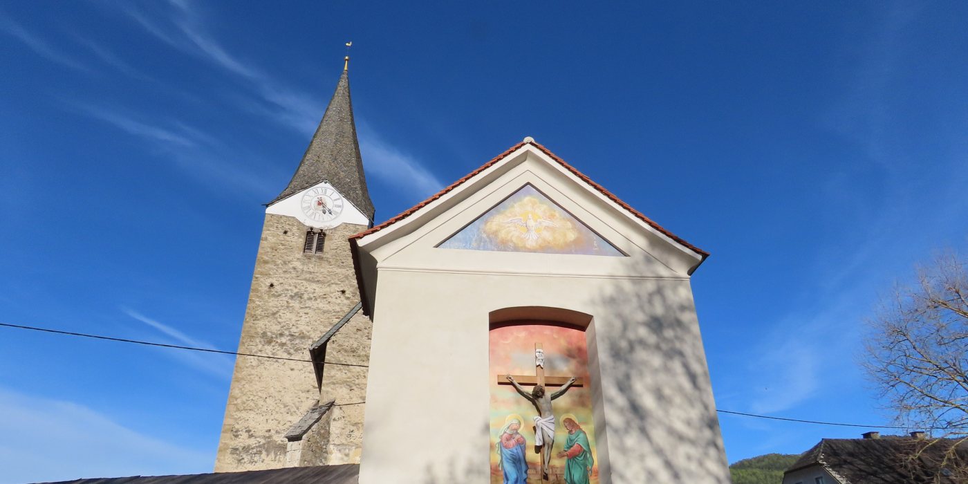 © Foto: Pfarrarchiv Neuhaus- Suha, Pfarrkirche des Hl. Jakobus • Farna cerkev sv. Jakoba