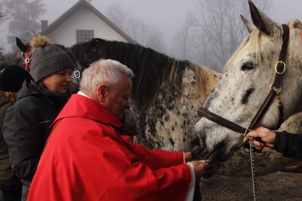 © Foto: Pfarrkirche Edling / Fara Kazaze