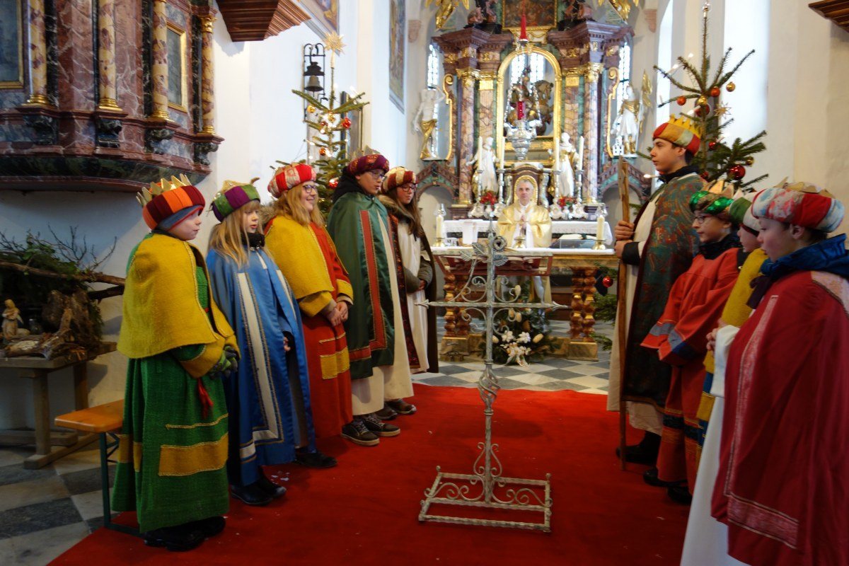 Was Brachten Die Heiligen Drei Könige Die Heiligen Drei Könige