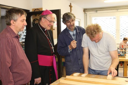 Bild: Besuch des Bischofs in der Lebenshilfe Ledenitzen/Ledince