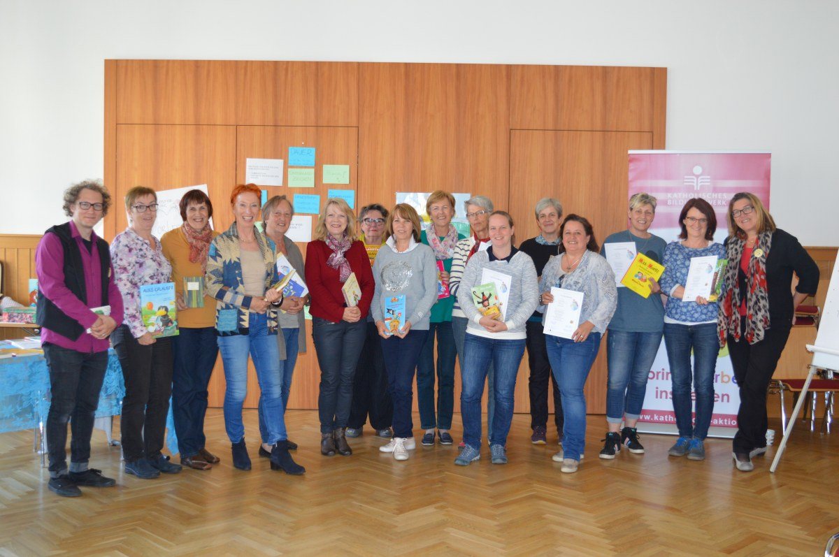 Tiffen ist eine Katastralgemeinde von Steindorf am Ossiacher See im Politischen Bezirk Feldkirchen und zhlt 200 Einwohner. 1163 bergaben Wolfrad von Treffen, seine Frau Hemma und Patriarch Ulrich II. von Treffen Kampfes zwischen Krntner Herzgen, den Bistmern Bamberg und Gurk und seinen Besitzern. Tiffen Wikipedia