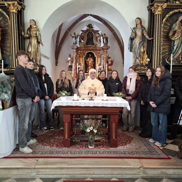 &copy; Foto: Hartwig
Vorstellgottesdienst Pfarrkirche Poggersdorf
Firmlinge