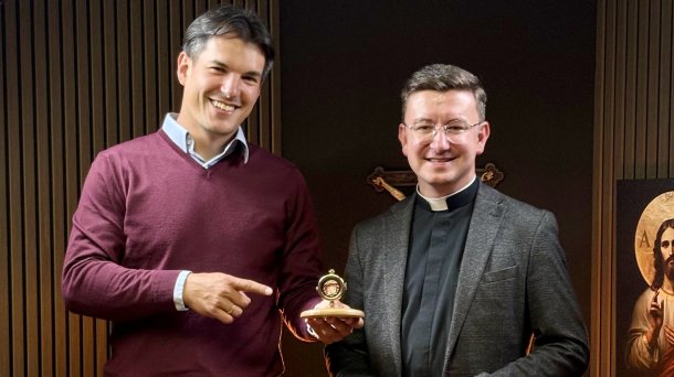 Bild zum Eintrag 'Eucharistie im Fokus: Neuer Podcast bei „Praedicamus verbum“'
