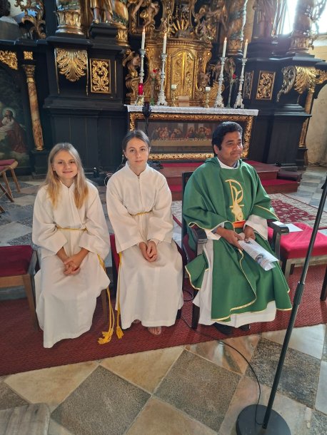 Bild: Begrüßungsgottesdienst mit den neuen Pfarrer