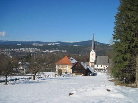 Bild: Zur Pfarre Augsdorf •             O župniji Loga vas