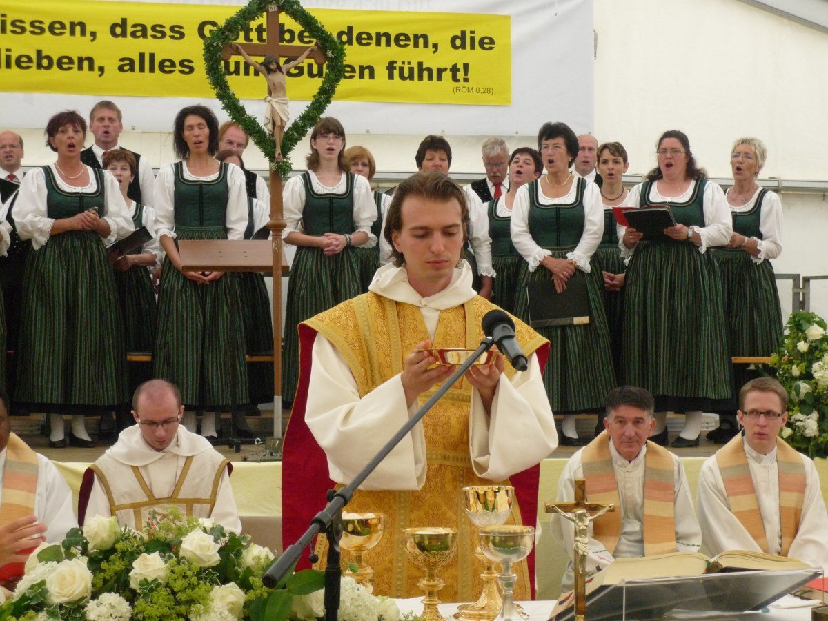 Primizfeier von Pater Jörg Wegscheider