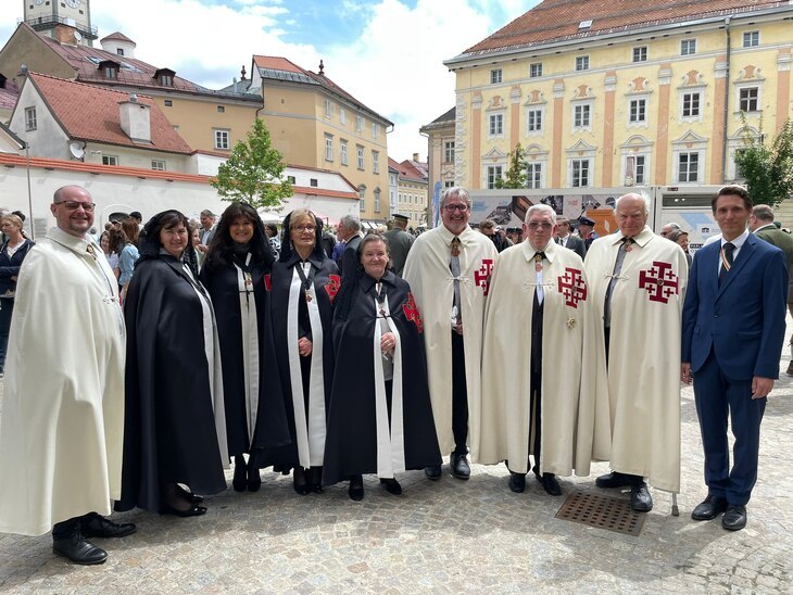 AZ FLAG Flagge Großmeister Orden Vom Heiligen Grab - 90x90cm Polyester Fahne