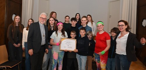 Freuen sich über den 1. Platz in der Kategorie “Kindertheater“: “Minis & Co.“ der Pfarre Bad St. Leonhard/Lav.; Foto: Gotthardt/Nedelja