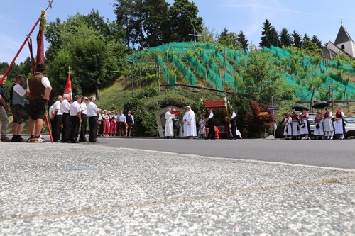 Abschluss mit dem Tedeum beim Kreuzwirt (Foto: © PAss. Peter Artl) Abschluss mit dem Tedeum beim Kreuzwirt (Foto: © PAss. Peter Artl)