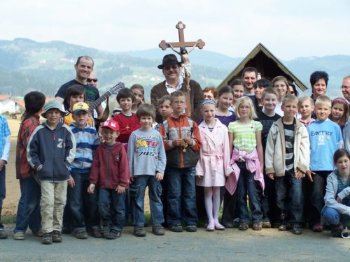 Die jährliche Familienwallfahrt am Ostermontag ist für viele Kinder ein besonderes Erlebnis (© Foto: Pfarre)