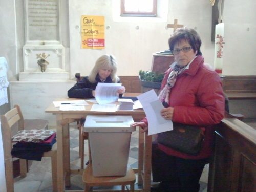 Der größte Stimmenanteil fiel auf Annemarie Seidenader und Marianne Tanzer-Strauß (von rechts). Farni sodelavki sta zbrali največ glasov. (© Foto: zp) Der größte Stimmenanteil fiel auf Annemarie Seidenader und Marianne Tanzer-Strauß (von rechts). Farni sodelavki sta zbrali največ glasov. (© Foto: zp)