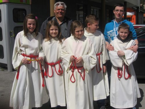Unsere Ministranten beim Fest in Greifenburg (© Foto: Brigitte Weber)