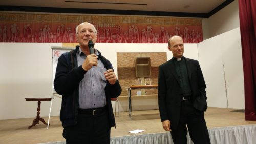 Begrüßung durch Dechant Engelbert Hofer (© Foto: Matthias Traußnig)