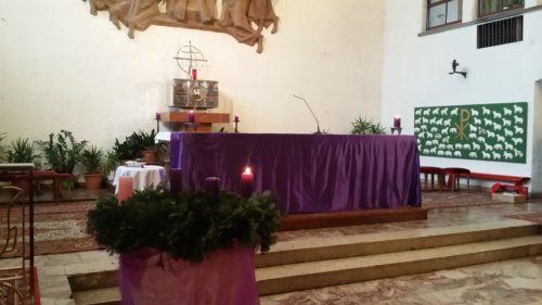 St. Josefskirche im Advent 2017 (© Foto: phs) St. Josefskirche im Advent 2017 (© Foto: phs)