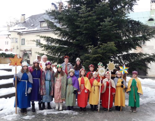 Vor dem Gottesdienst am 6.1. (© Foto: Messner)