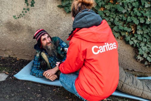 Die extreme Kälte macht das Leben auf der Straße besonders hart. (Symbolfoto aus dem Jahr 2019: Daniel Gollner/Caritas) Die extreme Kälte macht das Leben auf der Straße besonders hart. (Symbolfoto aus dem Jahr 2019: Daniel Gollner/Caritas)