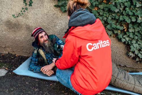 Die extreme Kälte macht das Leben auf der Straße besonders hart. (Symbolfoto aus dem Jahr 2019: Daniel Gollner/Caritas)