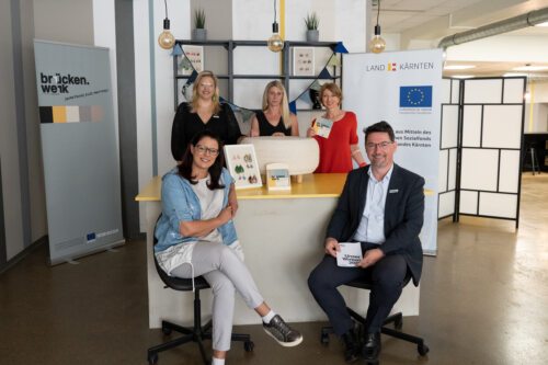 Brückenwerk: -vlnr-hinten-staubmann-thalhammer-schaunig-vorne-schaar-sandriesser (Foto: Caritas Kärnten)