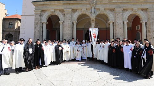 Eine Abordnung der Komturei Klagenfurt nahm an der Investitur in Kroatien teil. Foto: Komturei Klagenfurt