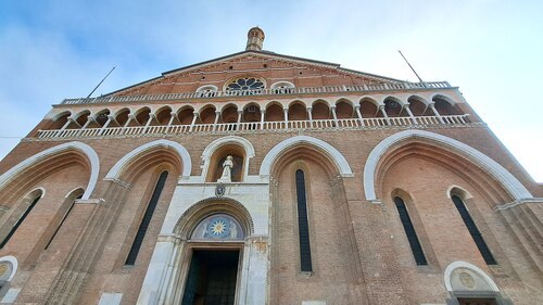 Portal der Basilika des hl. Antonius von Padua.<br />
Foto: P. Emmanuel-Maria Fitz OFM