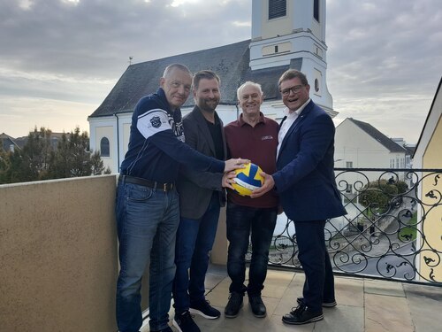 Sepp Eppensteiner (r.) mit Herbert Hallegger, DSGÖ-Generalsekretär Stefan Rinnerhofer und Ernst Nagelschmied (v.l.n.r.) - Foto: DSGÖ Sepp Eppensteiner (r.) mit Herbert Hallegger, DSGÖ-Generalsekretär Stefan Rinnerhofer und Ernst Nagelschmied (v.l.n.r.) - Foto: DSGÖ