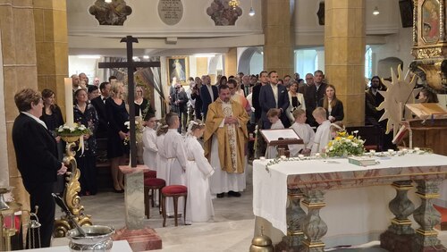 Bild zum Eintrag 'Erstkommunion in der Pfarrkirche St. Stefan an der Gail'