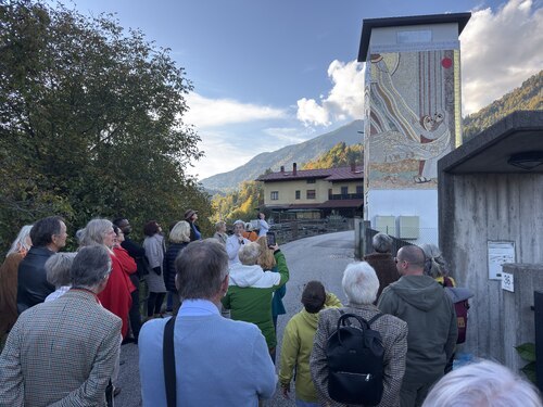 ... macht sich auch gut als Reisebegleiterin - PAss. Gisela Gsodam (Foto: © PAss. Peter Artl)