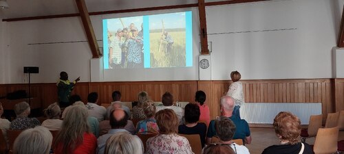 Ein Vortrag über ein Hilfsprojekt als Zeichen für weltweite Verantwortung und gelebte Nächstenliebe (Foto: © PAss. Peter Artl)