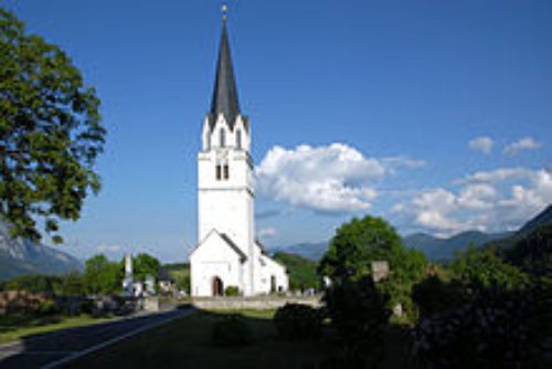 Die Pfarrkirche Feistritz an der Gail / Ziljska Bistrica  dem Hl. Martin geweiht.