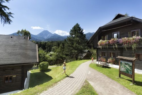 Im Hotel Dorf Schönleitn am Faaker See hat man beste Erfahrungen mit Asylwerbern als Lehrlinge.