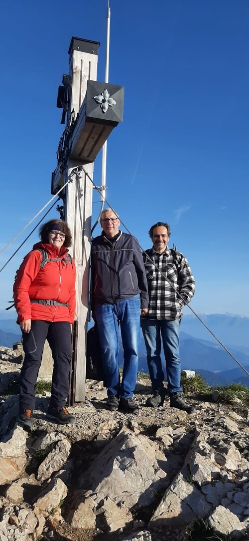 Sonnenaufgangwanderung auf den Dobratsch<br />
Foto: Familie Rößler