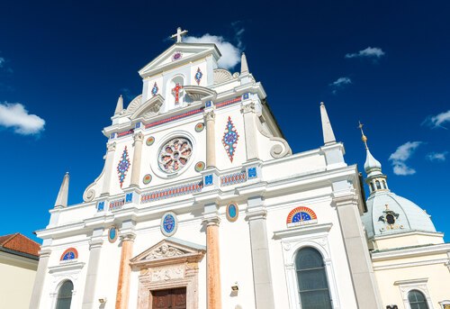 <strong>Brezje </strong>wird als Lourdes von Slowenien bezeichnet. – Foto: © travellaggio <strong>Brezje </strong>wird als Lourdes von Slowenien bezeichnet. – Foto: © travellaggio