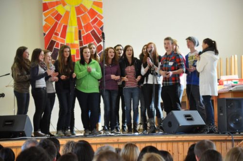 140 Jugendliche beim Jugendchöreprojekt Songs 4 You(th) (© Foto: KJ)
